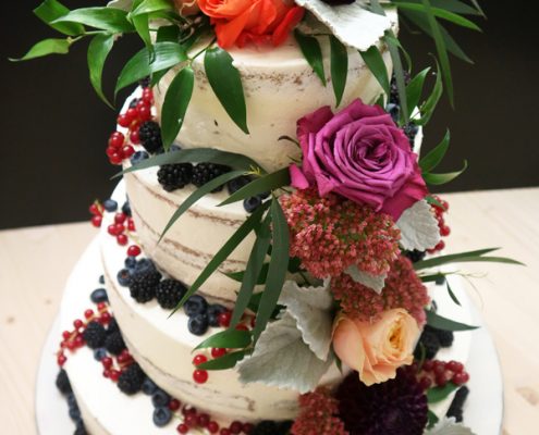 Élővirágos Gyümölcsös Menyasszonyi Torta